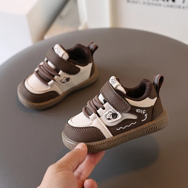 Little Explorer Sneakers