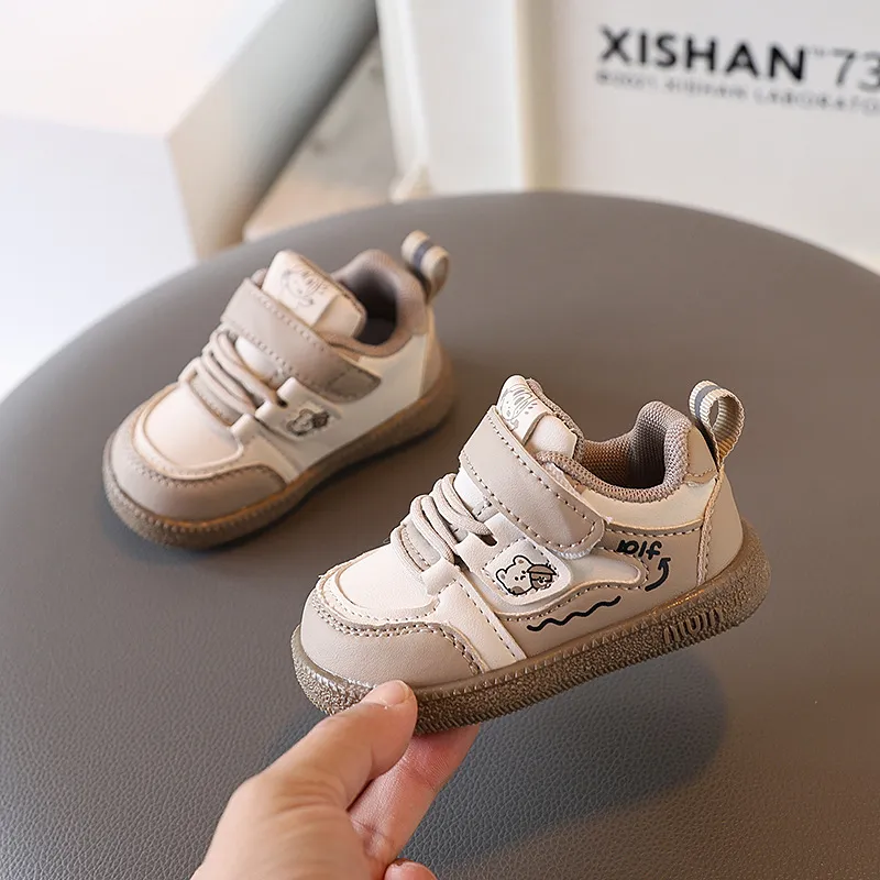 Little Explorer Sneakers