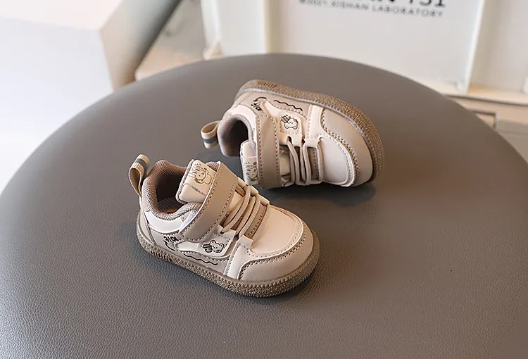 Little Explorer Sneakers