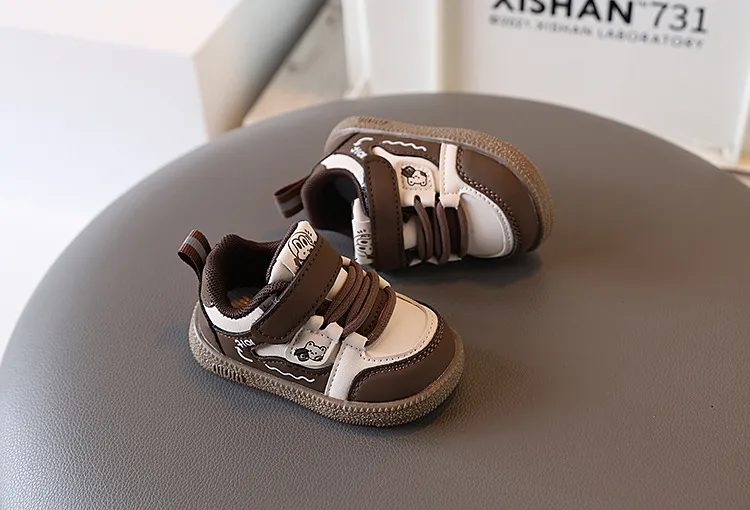 Little Explorer Sneakers