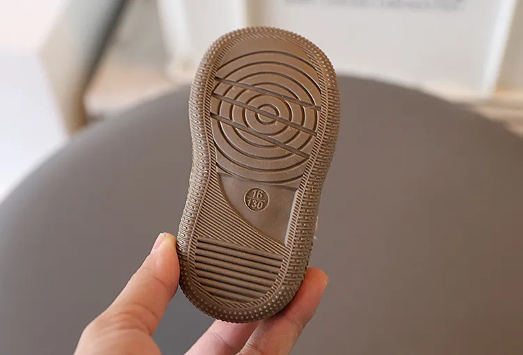 Little Explorer Sneakers